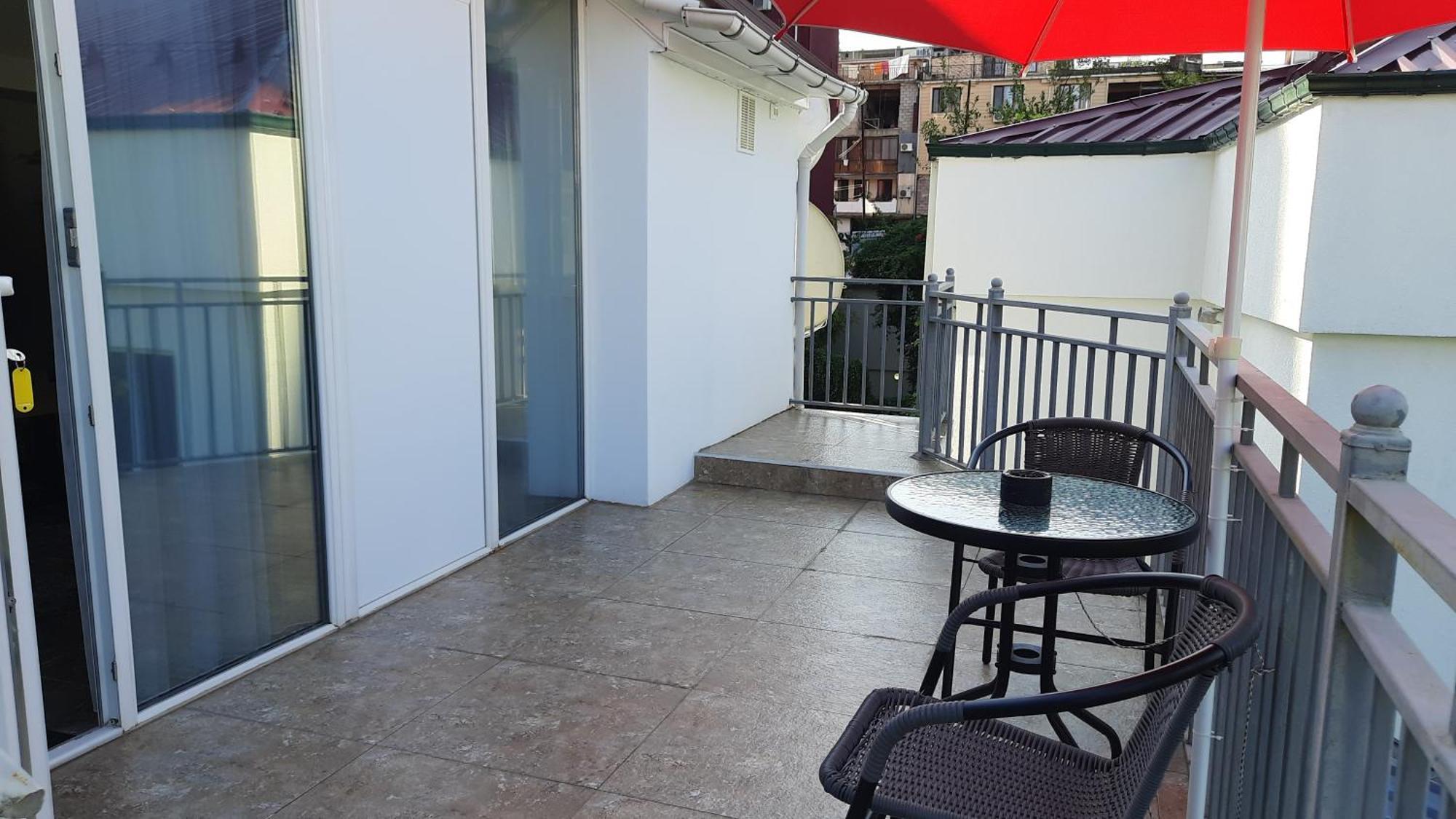 Guesthouse Next To Beach Batumi Exterior foto